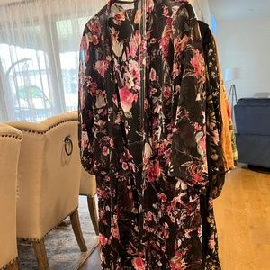 Size L. Floral Kimono